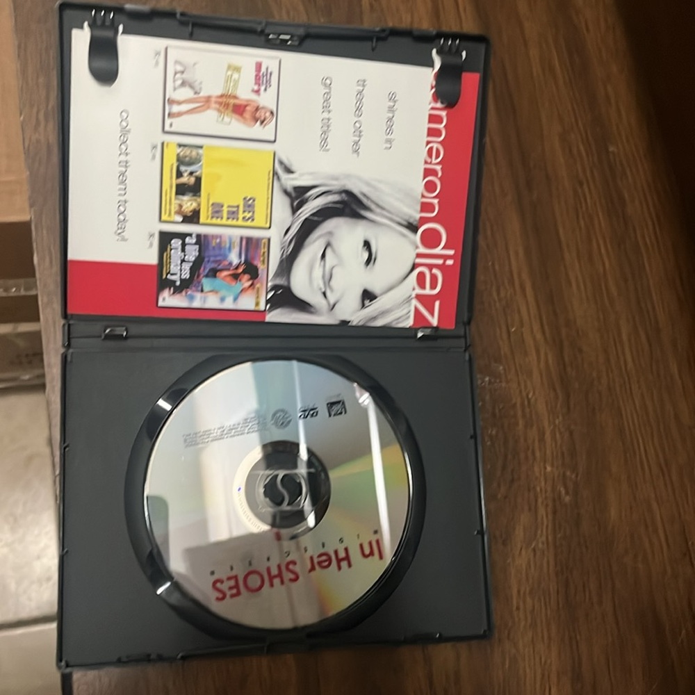 In her shoes dvd used like new widescreen pg-13 Cameron Diaz Toni Collette - Picture 3 of 4